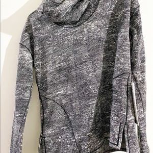 Lululemon forever endeavor long sleeve pullover
